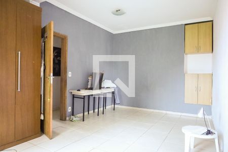 Suíte de casa à venda com 5 quartos, 320m² em João Pinheiro, Belo Horizonte