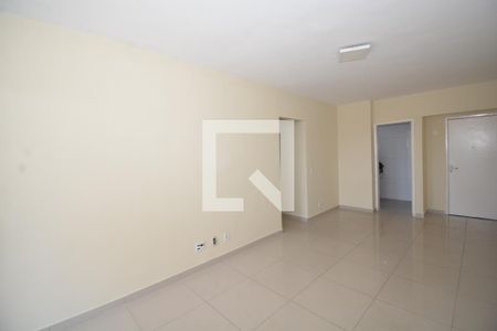 Sala de apartamento para alugar com 3 quartos, 70m² em Penha Circular, Rio de Janeiro