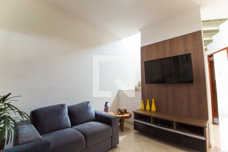 Sala de casa para alugar com 2 quartos, 103m² em Vila Nova Curuçá, São Paulo