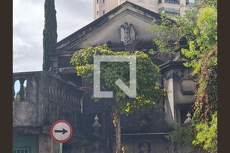 Casa à venda com 3 quartos, 170m² em Bosque da Saúde, São Paulo