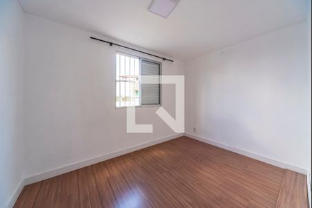 Quarto 2 de apartamento à venda com 2 quartos, 58m² em Parque São Vicente, Santo André