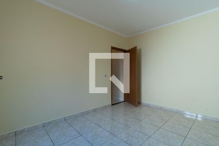 Quarto 2 de casa para alugar com 3 quartos, 175m² em Jardim Teresa, São Paulo