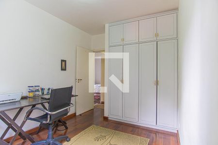 Quarto de apartamento à venda com 3 quartos, 94m² em Vila Gilda, Santo André