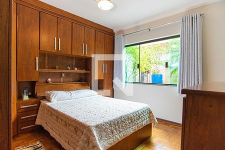 Quarto  de casa à venda com 2 quartos, 160m² em Condomínio Maracanã, Santo André