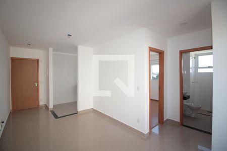 Sala de apartamento à venda com 2 quartos, 48m² em Planalto, Belo Horizonte