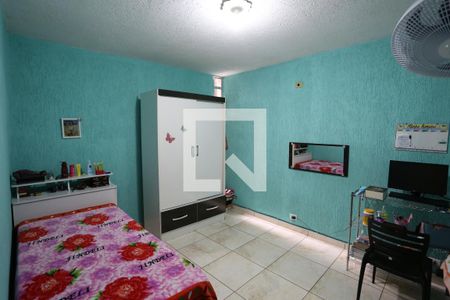 Quarto 1 de casa para alugar com 2 quartos, 66m² em Parque Cisper, São Paulo