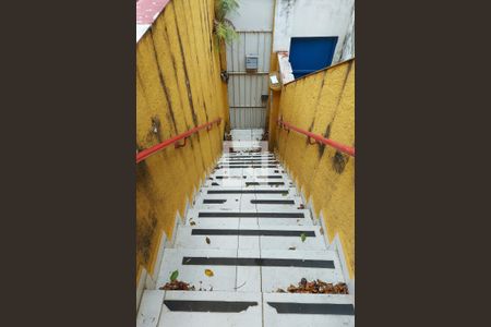 Escada de Entrada de casa para alugar com 4 quartos, 170m² em Bela Vista, São Paulo