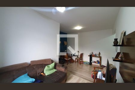 Apartamento à venda com 72m², 2 quartos e 1 vagaSala