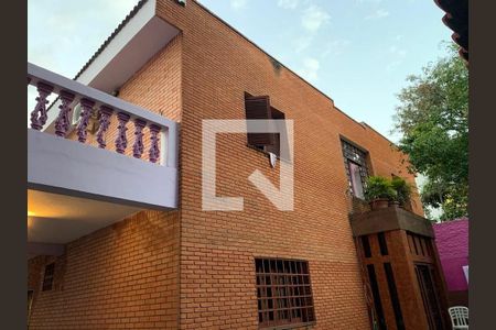 Casa à venda com 5 quartos, 480m² em Chácara Monte Alegre, São Paulo