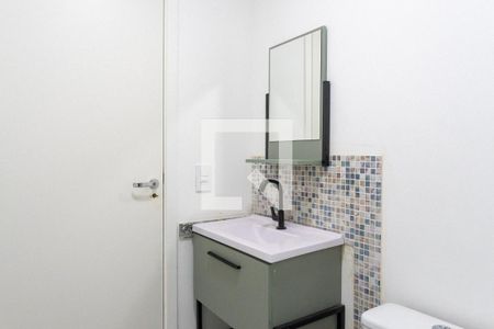 Banheiro de kitnet/studio para alugar com 1 quarto, 28m² em Saúde, São Paulo