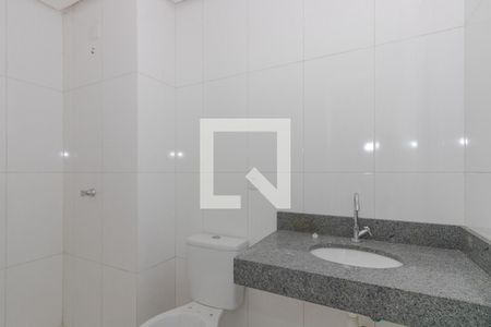 Banheiro de apartamento à venda com 1 quarto, 41m² em Jardim Itu Sabará, Porto Alegre