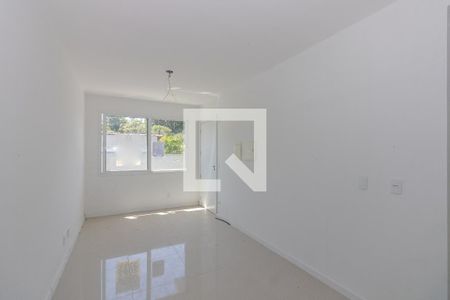 Sala de apartamento à venda com 1 quarto, 41m² em Jardim Itu Sabará, Porto Alegre