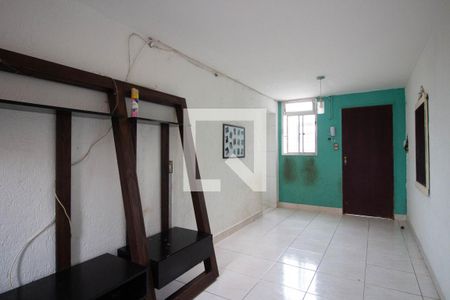 Sala de apartamento para alugar com 2 quartos, 50m² em Conjunto Residencial José Bonifácio, São Paulo