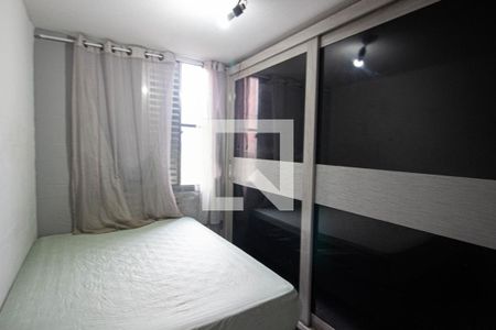 Quarto 1 de apartamento para alugar com 2 quartos, 50m² em Conjunto Residencial José Bonifácio, São Paulo