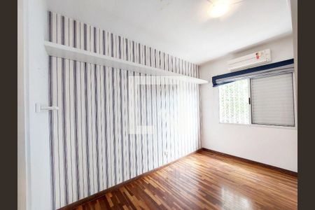 Casa à venda com 3 quartos, 182m² em Jardim das Vertentes, São Paulo