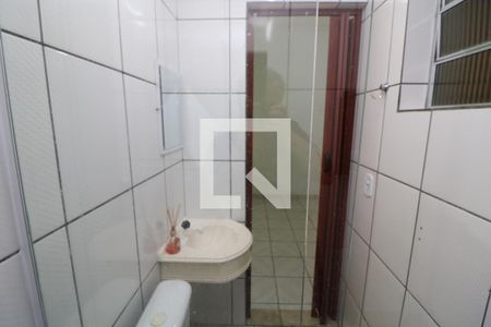 Banheiro de casa para alugar com 1 quarto, 30m² em Cidade Satélite Santa Bárbara, São Paulo