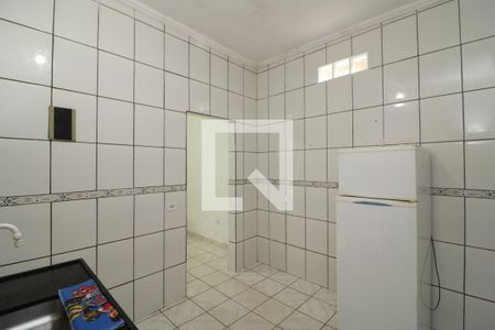 Cozinha de casa para alugar com 1 quarto, 30m² em Cidade Satélite Santa Bárbara, São Paulo