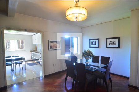 Sala de jantar de casa à venda com 5 quartos, 400m² em Igara, Canoas