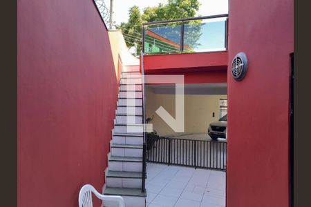 Casa à venda com 3 quartos, 200m² em Vila Nhocuné, São Paulo