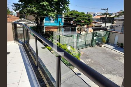 Casa à venda com 3 quartos, 200m² em Vila Nhocuné, São Paulo