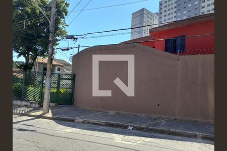 Casa à venda com 3 quartos, 200m² em Vila Nhocuné, São Paulo