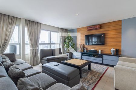 Sala de TV de apartamento à venda com 3 quartos, 268m² em Chácara Itaim, São Paulo