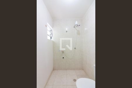 Banheiro de kitnet/studio para alugar com 1 quarto, 22m² em Jardim das Flores, Osasco