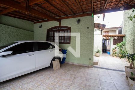 Garagem de casa para alugar com 2 quartos, 90m² em Itaquera, São Paulo