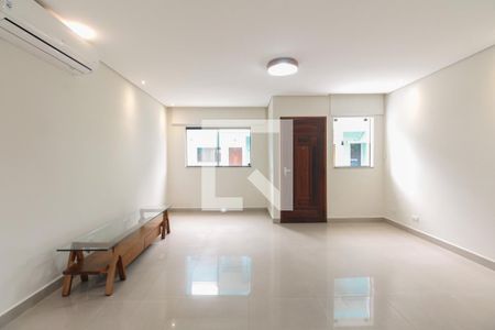 Sala  de casa de condomínio à venda com 3 quartos, 240m² em Vila Formosa, São Paulo