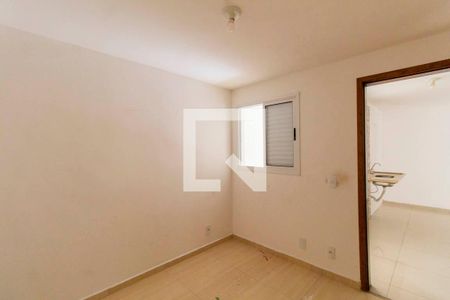 Quarto 2 de apartamento para alugar com 2 quartos, 50m² em Vila Nhocune, São Paulo