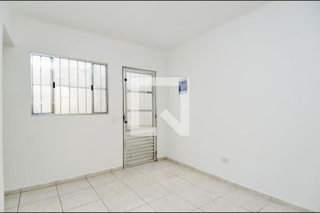 Sala de casa para alugar com 2 quartos, 90m² em Jardim Presidente Dutra, Guarulhos