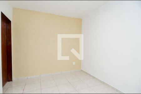 Sala de casa para alugar com 2 quartos, 90m² em Jardim Presidente Dutra, Guarulhos