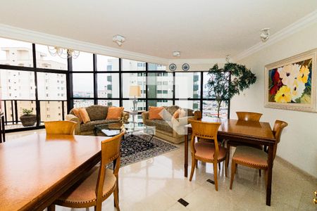 Apartamento à venda com 289m², 3 quartos e 4 vagasSala - Térreo