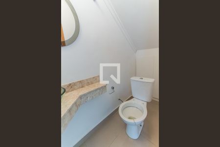 Lavabo   de casa de condomínio para alugar com 3 quartos, 100m² em Vila Irmãos Arnoni, São Paulo