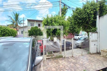 Vista da Sala de casa para alugar com 6 quartos, 234m² em Jardim das Bandeiras, Campinas