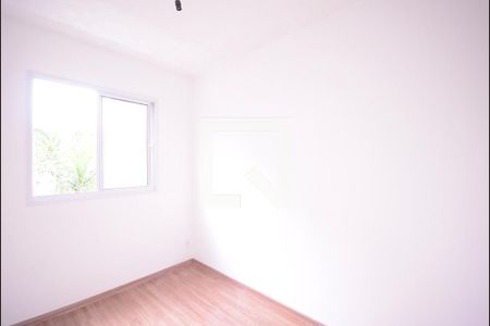 Quarto 2 de apartamento para alugar com 2 quartos, 37m² em Jardim Santa Emília, São Paulo