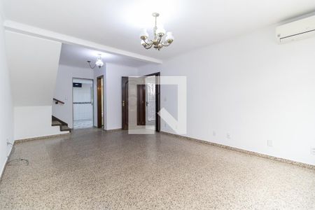 Sala de casa para alugar com 4 quartos, 250m² em Jardim Santa Cruz (sacoma), São Paulo