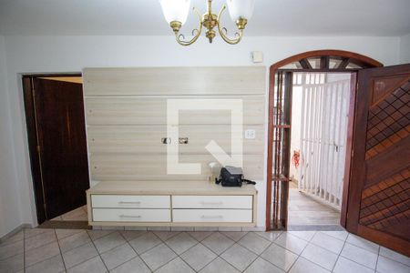 Sala de casa para alugar com 3 quartos, 190m² em Itaquera, São Paulo