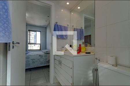 Apartamento para alugar com 100m², 2 quartos e 2 vagas Apartamento para alugar com 100m², 2 quartos e 2 vagasBanheiro da Suíte 2