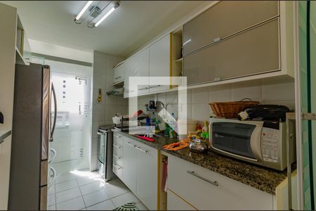Apartamento para alugar com 100m², 2 quartos e 2 vagas Apartamento para alugar com 100m², 2 quartos e 2 vagasCozinha