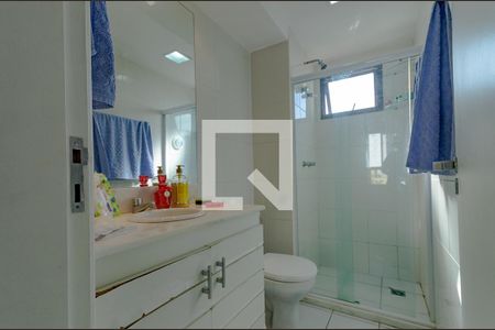 Apartamento para alugar com 100m², 2 quartos e 2 vagas Apartamento para alugar com 100m², 2 quartos e 2 vagasBanheiro da Suíte 2