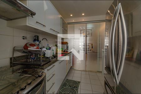 Apartamento para alugar com 100m², 2 quartos e 2 vagas Apartamento para alugar com 100m², 2 quartos e 2 vagasCozinha
