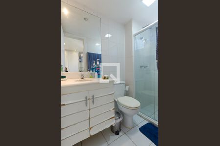 Apartamento para alugar com 100m², 2 quartos e 2 vagas Apartamento para alugar com 100m², 2 quartos e 2 vagasBanheiro da Suíte 1