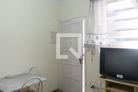 Sala de apartamento para alugar com 1 quarto, 40m² em Guilhermina, Praia Grande