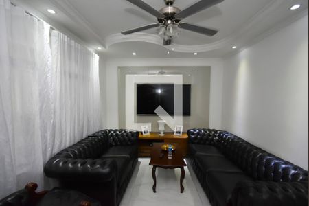Sala de TV de casa à venda com 2 quartos, 200m² em Vila Medeiros, São Paulo