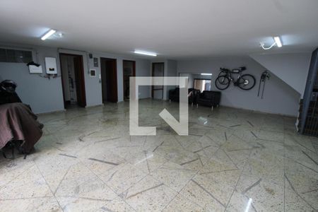 Garagem de casa à venda com 4 quartos, 482m² em Vila Lucia, São Paulo