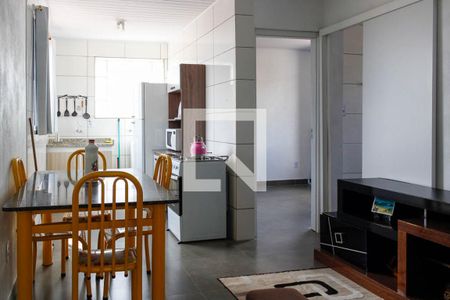 Sala  de apartamento à venda com 1 quarto, 40m² em Jardim Carvalho, Porto Alegre