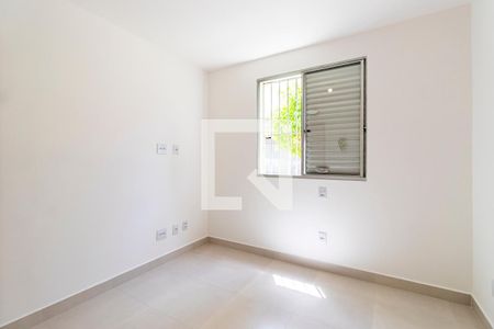 Quarto 1 de apartamento à venda com 2 quartos, 80m² em Vila Firmiano Pinto, São Paulo