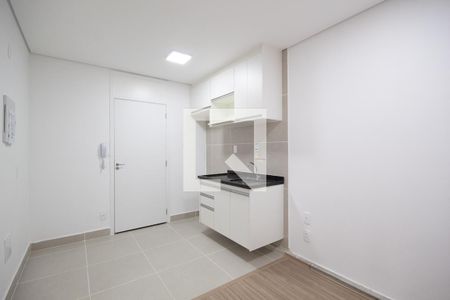 Sala e cozinha de apartamento para alugar com 1 quarto, 32m² em Centro, Osasco