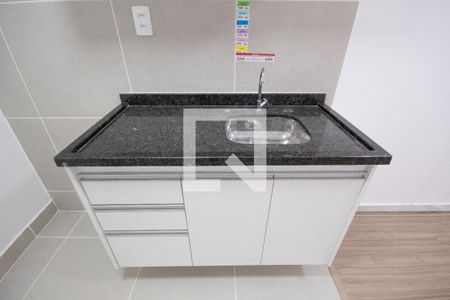 Sala e cozinha de apartamento para alugar com 1 quarto, 32m² em Centro, Osasco